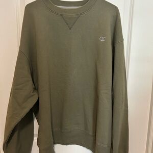 Champion Men's Crewneck in Olive